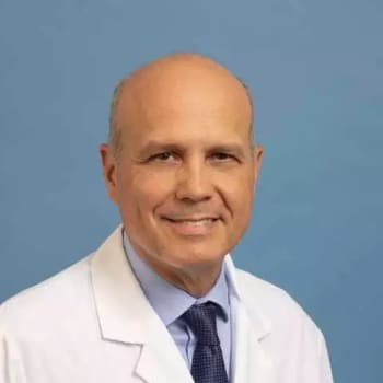 طبيب جراحة القلب